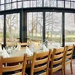 Wasserschloss Hotel 4*