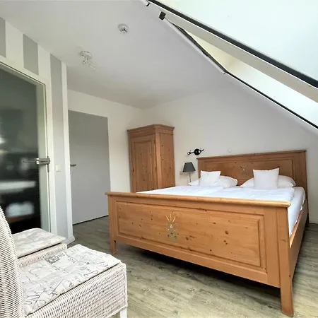 Wasserschloss Отель 4*