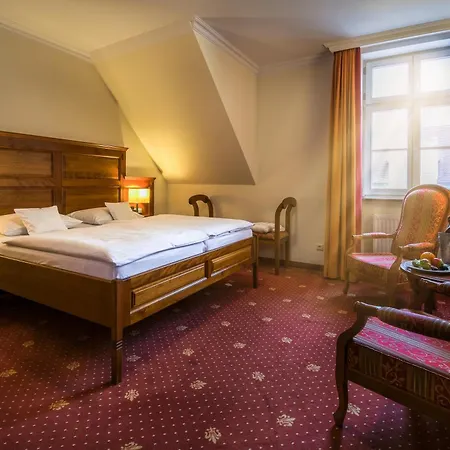 Wasserschloss Hotel 4*