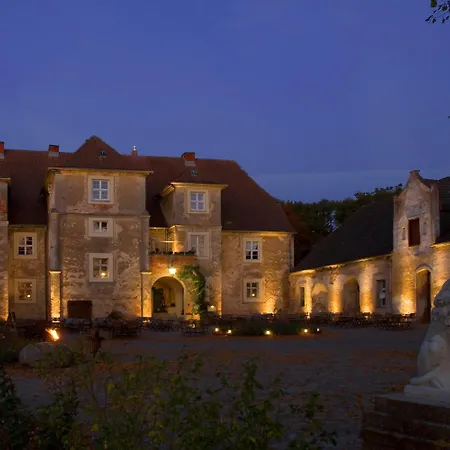 Wasserschloss Отель