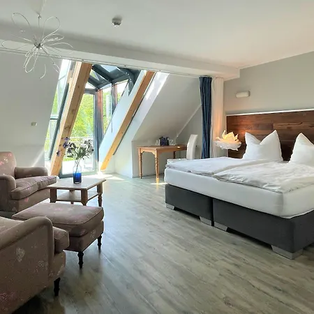 Wasserschloss 4* Mellenthin