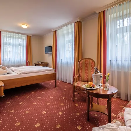 Wasserschloss Hotel 4*