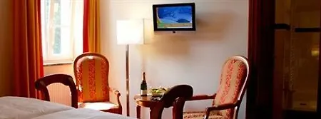 Wasserschloss Отель Mellenthin