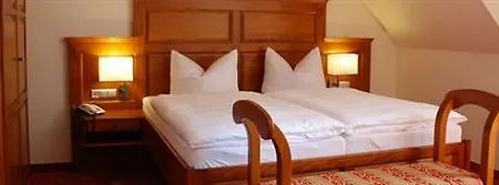 Wasserschloss Отель