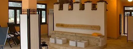 梅伦廷水上城堡酒店 4* 梅伦新