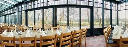 Wasserschloss Отель 4*