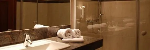 梅伦廷水上城堡酒店 酒店 4*